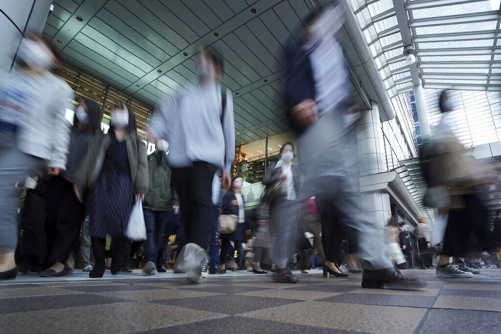 APTOPIX Virus Outbreak Japan Daily Life